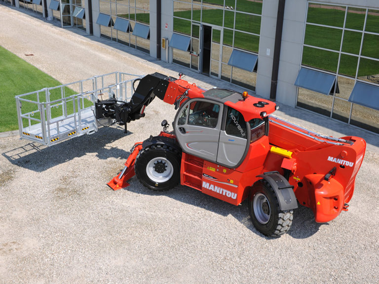 Découvrez le chariot télescopique grande capacité MANITOU MHT