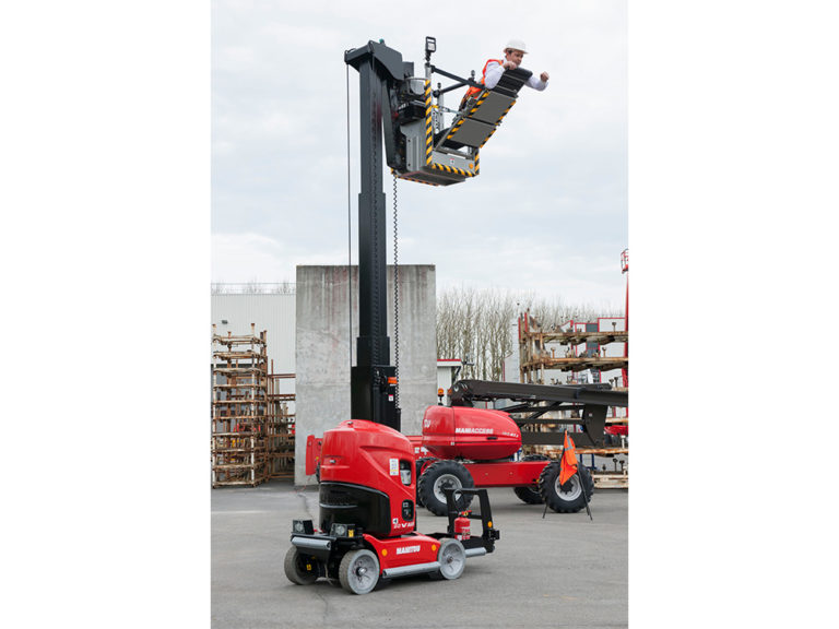 Découvrez la plateforme verticale avec rotation MANITOU VJR