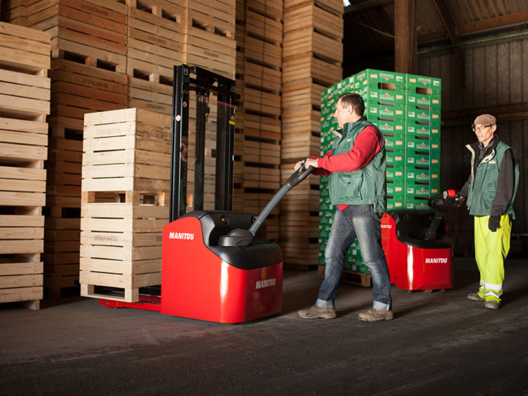 Découvrez les transpalettes électriques MANITOU EP