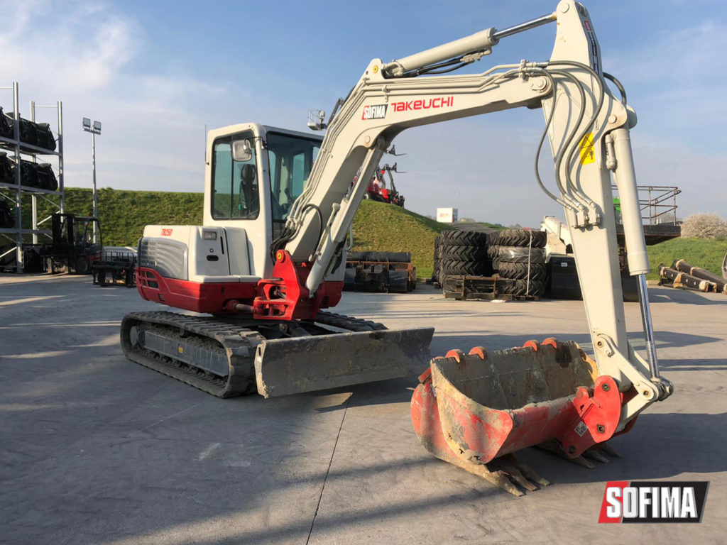 TAKEUCHI TB250 - Mini pelle - OCCASION