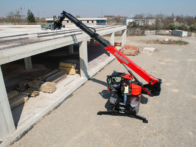 Chariot_telescopique_rotatif_manitou_MRT__vision_marches