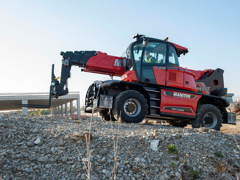 Chariot_telescopique_rotatif_manitou_MRT_vision_cabine_zoom