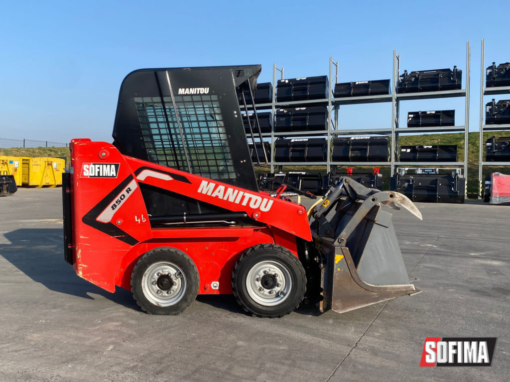 MANITOU CHARGEUSE 850R coté droit occasion