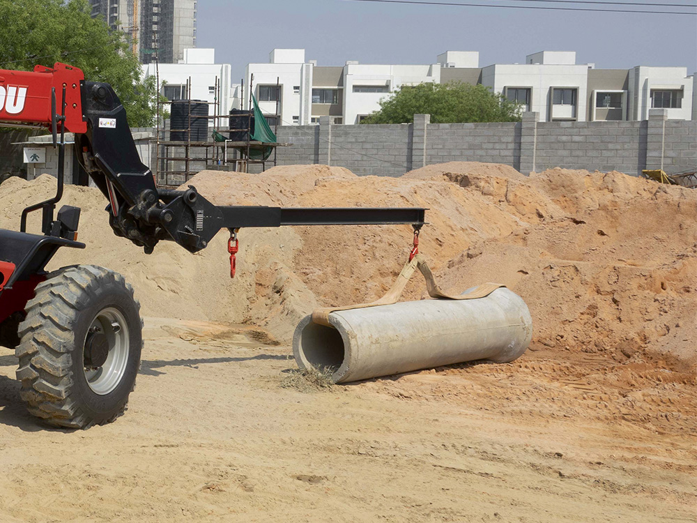 Potence MANITOU chantier batiment