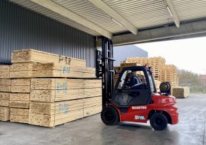 MANITOU chargement bois